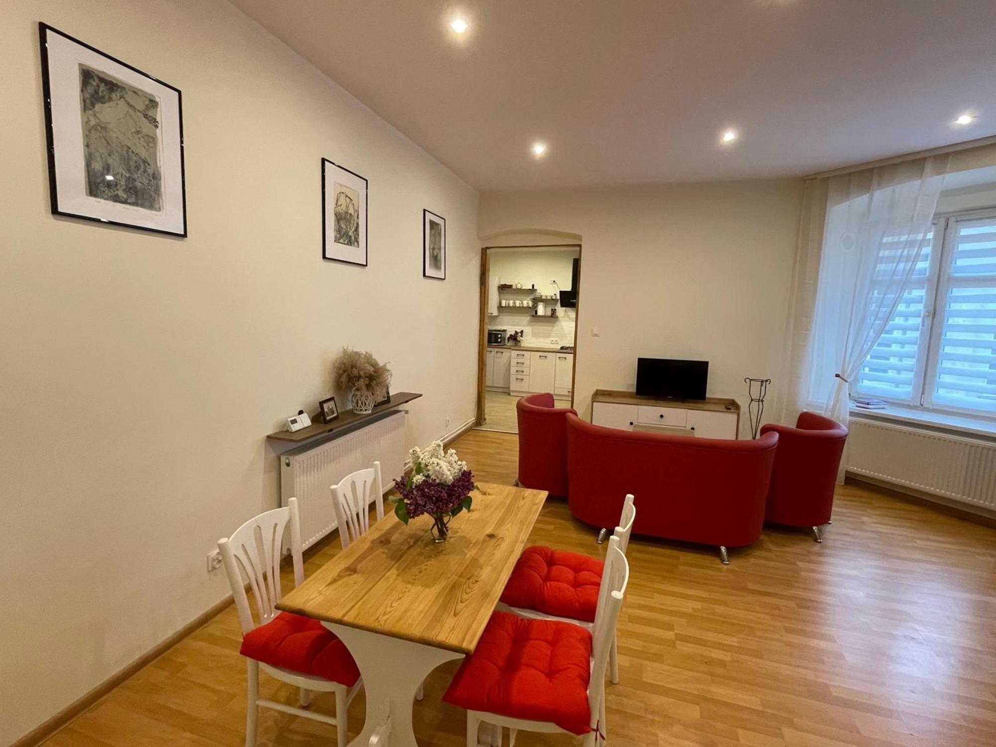 Apartamenty Przy Starym Miescie Czestochowa Exterior photo