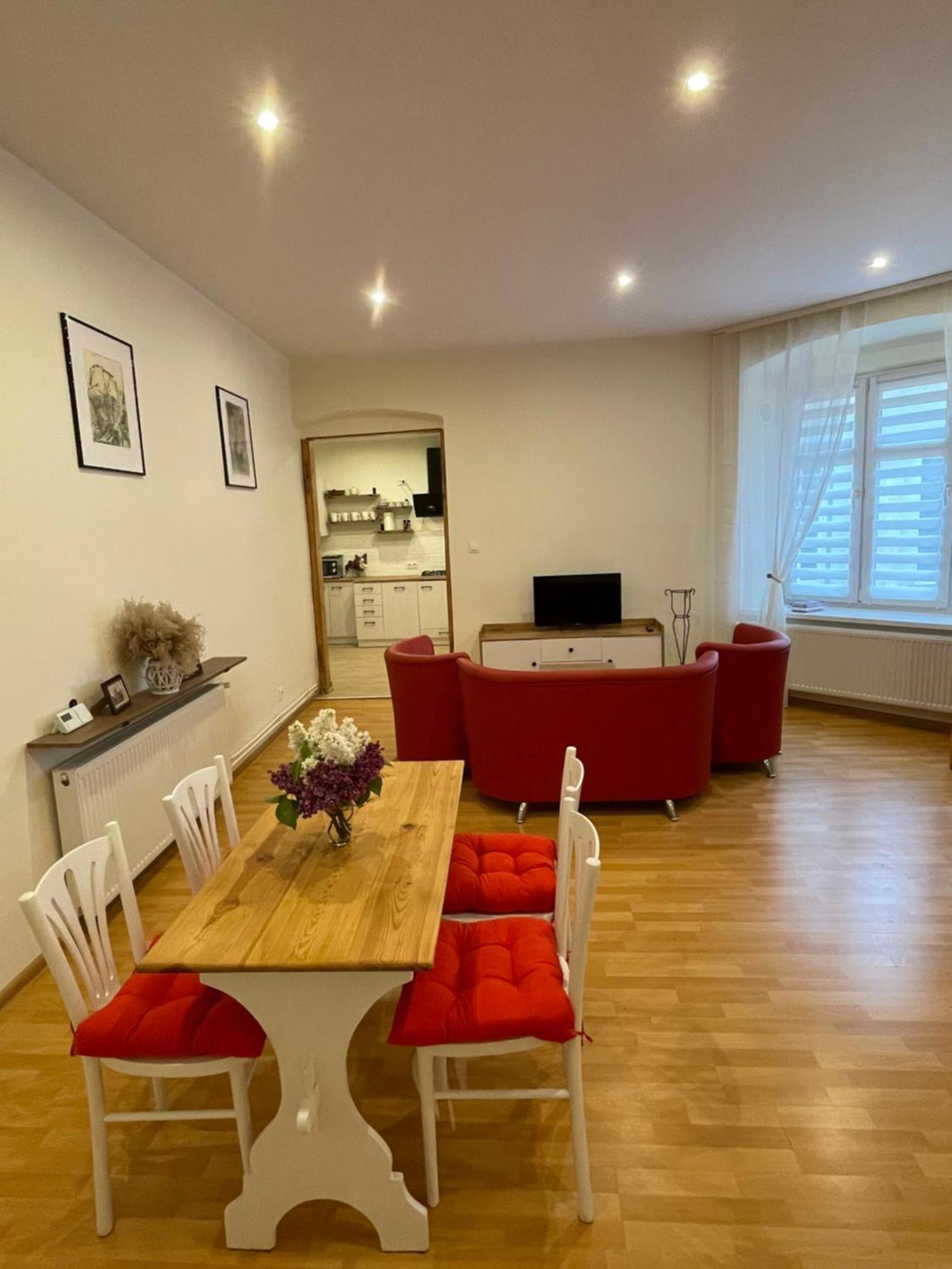 Apartamenty Przy Starym Miescie Czestochowa Exterior photo