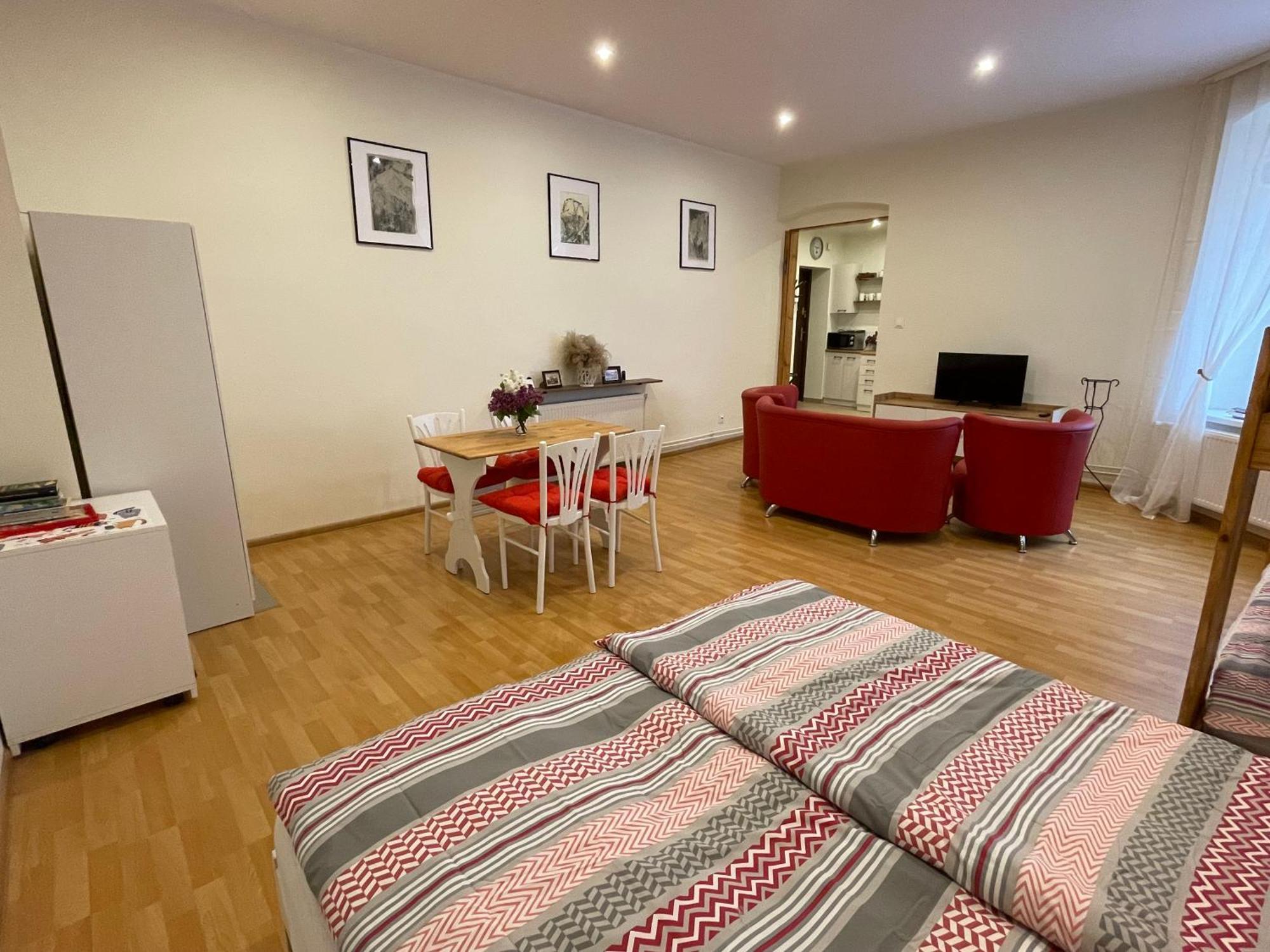 Apartamenty Przy Starym Miescie Czestochowa Exterior photo